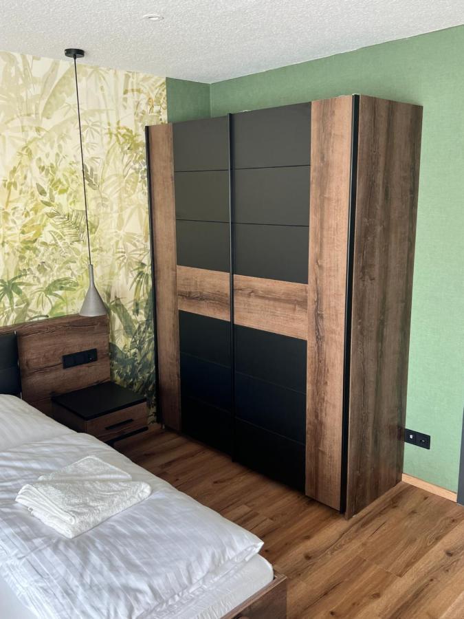 Gemuetliches Studio Im Stadtkern Mit Kanalblick Emden Eksteriør bilde